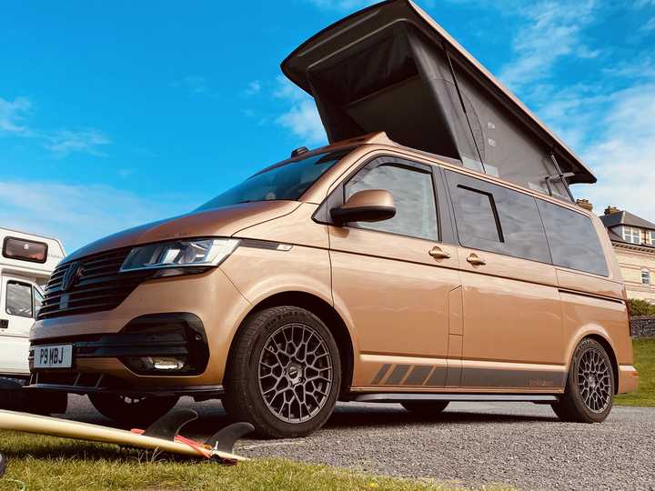 Volkswagen T6.1 Highline - Arctic Camper